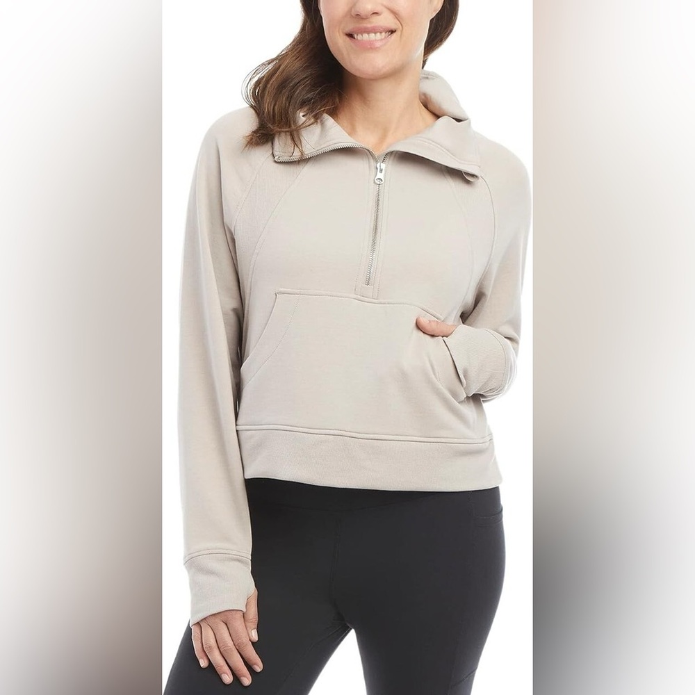 💝3/$20 Danskin Light Green Pullover